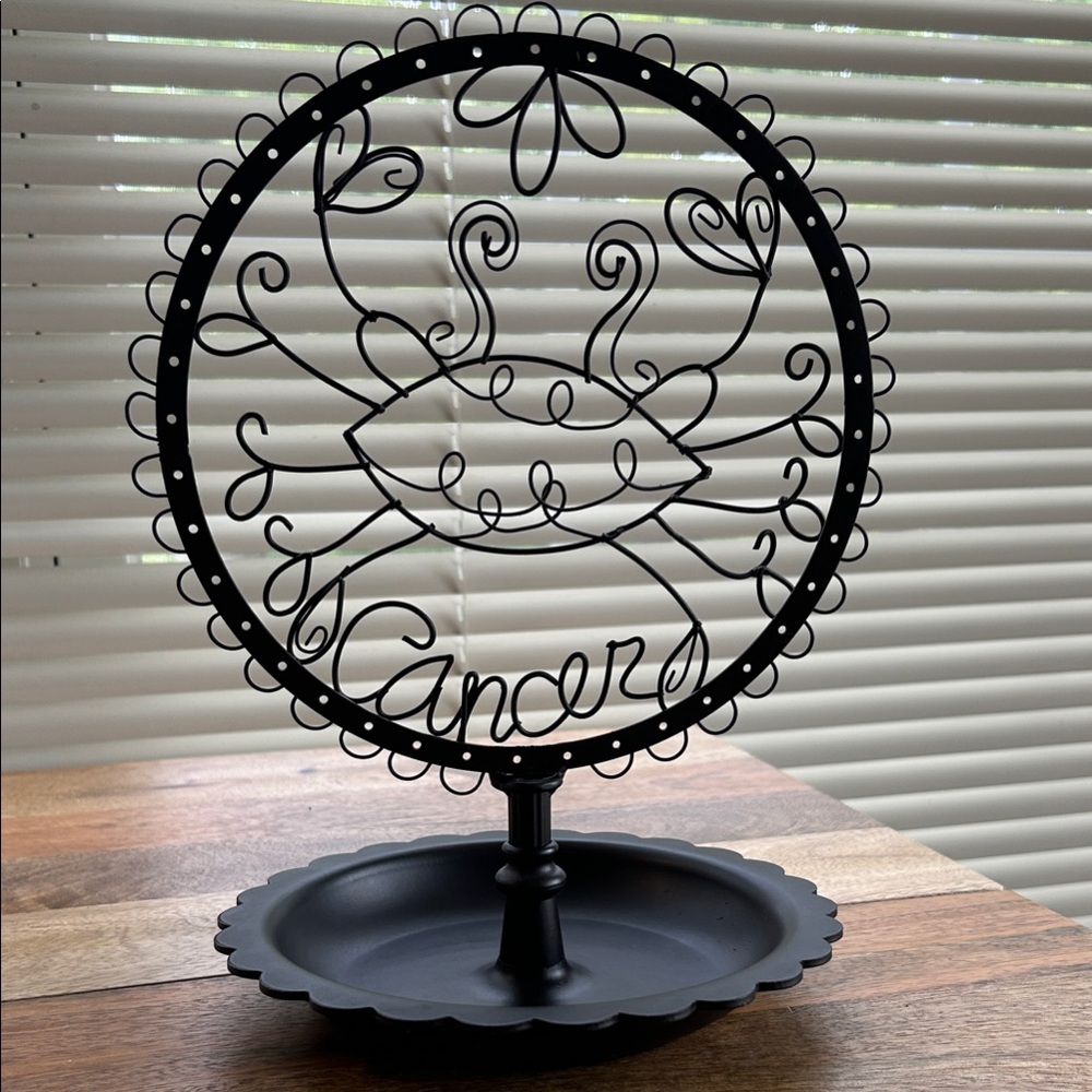 Decorative Black Metal Zodiac Jewelry Stand - Cancer
